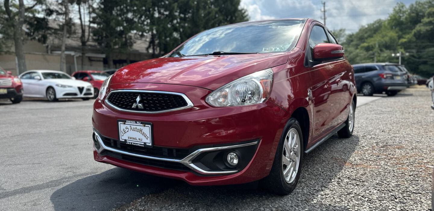 Mitsubishi_mirage_red